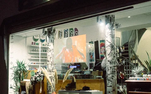 Blowout skate and snowboard shop image