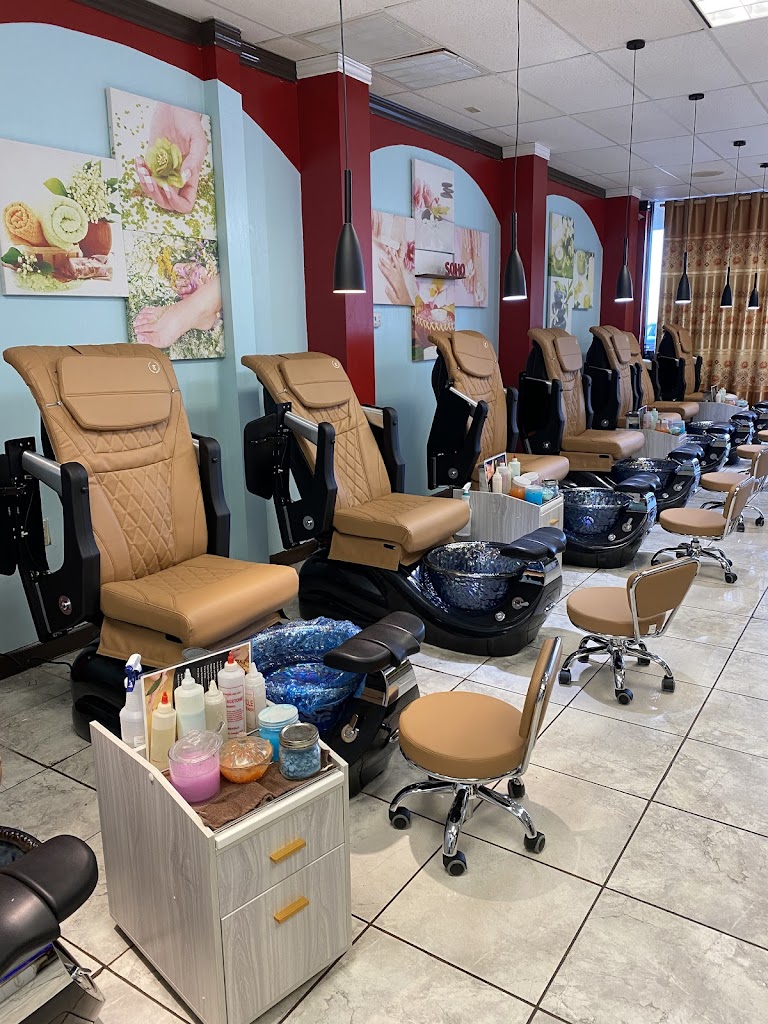 SOHO Nail Spa 38242