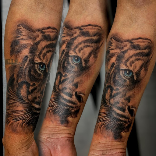 Explore all too well tattoo ideas, creative tattoo ideas in El Paso, available at Santa Rosa Tattoo Studio