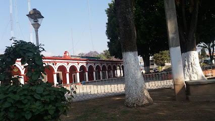 portal municipal y parque central de Juxtlahuaca