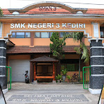 Review SMK NEGERI 3 KEDIRI