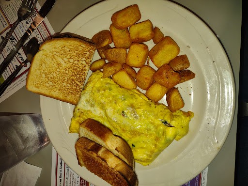 Gas Station «Native Pride Travel Plaza», reviews and photos, 11359 US-20, Irving, NY 14081, USA