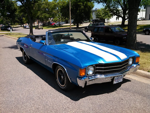 Auto Body Shop «Maaco Collision Repair & Auto Painting», reviews and photos, 12220 Riverwood Dr, Burnsville, MN 55337, USA