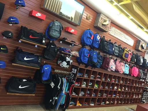 Shoe Store «Shoe City - Lawndale», reviews and photos, 16809 Hawthorne Blvd # 3706422, Lawndale, CA 90260, USA