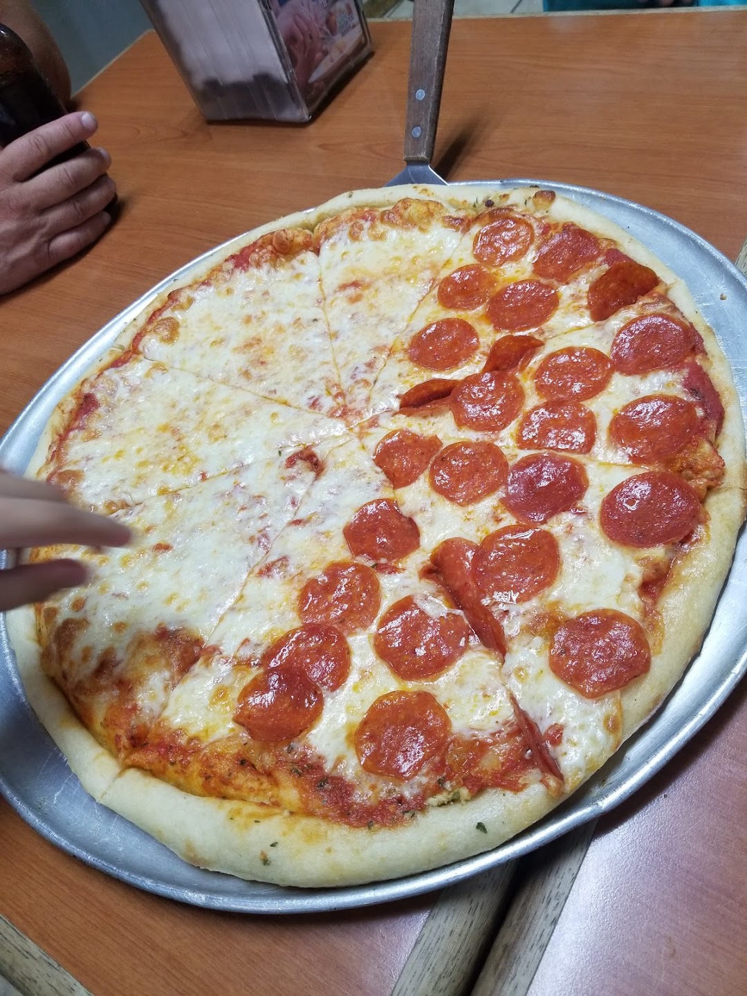 Pizzeria Claucamis