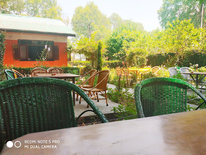 Tao restaurant & café - Residency Road, near GPO, Munshi Bagh, Srinagar, Jammu and Kashmir 190001