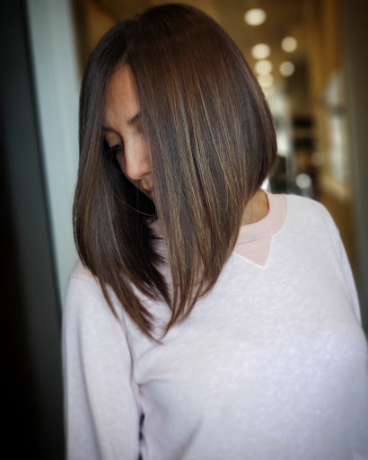 Beauty Salon «De Lis Salon & Spa», reviews and photos, 576 Plandome Rd, Manhasset, NY 11030, USA