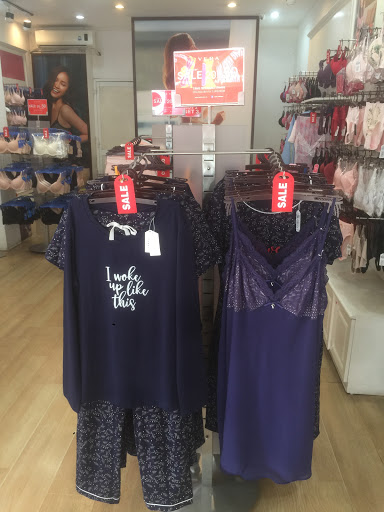 Top 10 cửa hàng vera Huyện Hưng Nguyên Nghệ An 2022