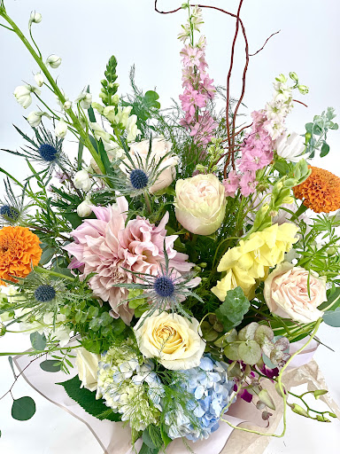 Florist «Lake O. Floral», reviews and photos, 397 N State St, Lake Oswego, OR 97034, USA