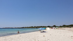 Playa De Sa Roquetas'in fotoğrafı kirli temizlik seviyesi ile