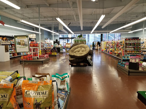 Pet Supply Store «Centinela Feed», reviews and photos, 16571 Ventura Blvd, Encino, CA 91436, USA