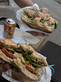 Sandwich au poulet du Restaurant Bagel Baget Café à Paris - n°8