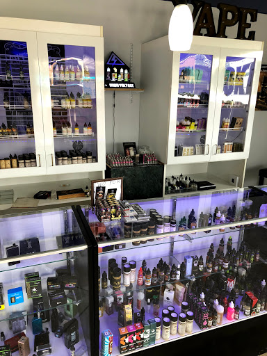 Vaporizer Store «UP IN SMOKE Vapes & Tobacco Shop», reviews and photos, 176 US-202 #114, Ringoes, NJ 08551, USA