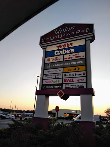 Shopping Mall «Union Square Shopping Center», reviews and photos, 3819 Union Deposit Rd, Harrisburg, PA 17109, USA