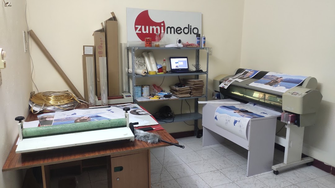 Lab in phóng ảnh Zumi Media