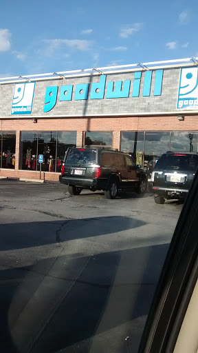 Thrift Store «Goodwill», reviews and photos, 2021 S Reynolds Rd, Toledo, OH 43614, USA