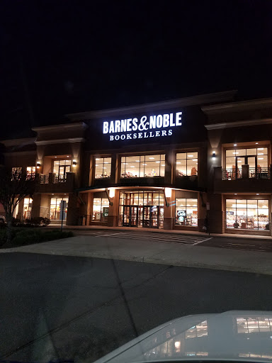 Book Store «Barnes & Noble», reviews and photos, 91 Old Country Rd, Carle Place, NY 11514, USA