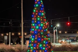 Magnolia Square image