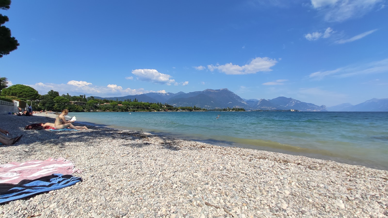 Foto van Spiaggia Pisenze wilde omgeving