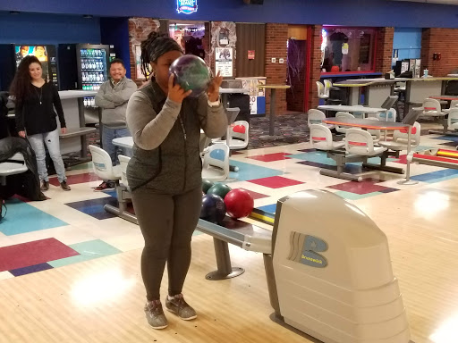 Bowling Alley «Parkside Lanes», reviews and photos, 34W185 Montgomery Rd, Aurora, IL 60504, USA
