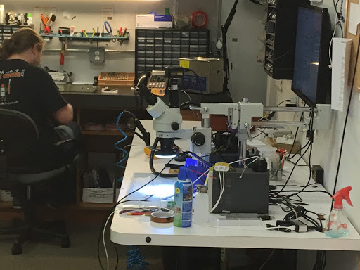 Cell Phone Store «Cellular Repair Center Inc, IPHONE & ANDROID REPAIRS», reviews and photos, 29576 Orchard Lake Rd, Farmington Hills, MI 48334, USA