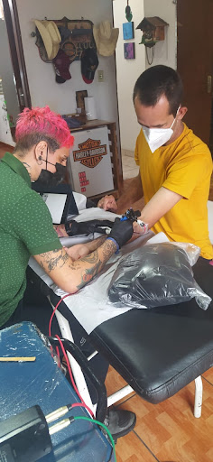 Logo da empresa - Raquel Tattoo