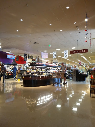 Grocery Store «Safeway», reviews and photos, 645 N San Antonio Rd, Mountain View, CA 94040, USA