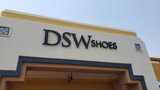 DSW Designer Shoe Warehouse, 72-399 CA-111, Palm Desert, CA 92260, USA, 