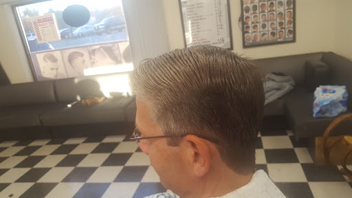 Barber Shop «Tom Office Barber Shop», reviews and photos, 28 Osgood St, Methuen, MA 01844, USA