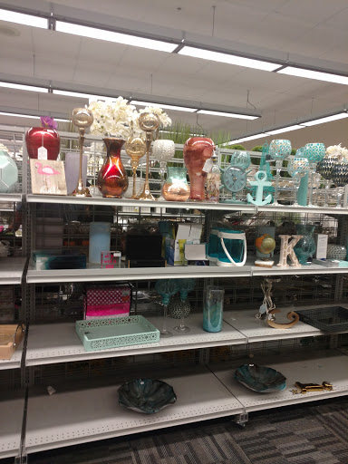 Clothing Store «Burlington Coat Factory», reviews and photos, 600 Northtown Dr, Blaine, MN 55434, USA