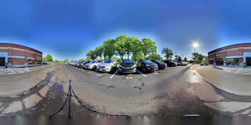 Hyundai Dealer «Knauz Hyundai», reviews and photos, 775 Rockland Rd, Lake Bluff, IL 60044, USA