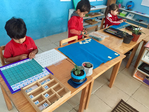 Colegio Chiquitines Montessori