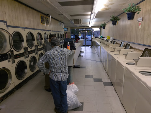 Laundromat «Launderland Coin-Op Laundry», reviews and photos, 715 S Main St, Corona, CA 92882, USA