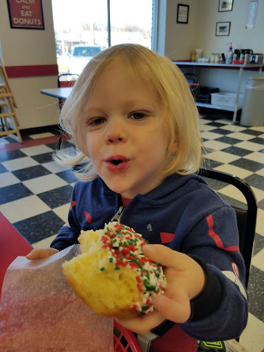 Donut Shop «The Donut Palace», reviews and photos, 37 Clarkson Rd, Ellisville, MO 63011, USA