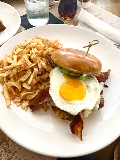 Breakfast burger