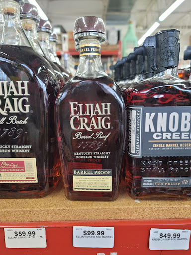 Liquor Store «Reds Package Store», reviews and photos, 270 S Main St, Alpharetta, GA 30009, USA