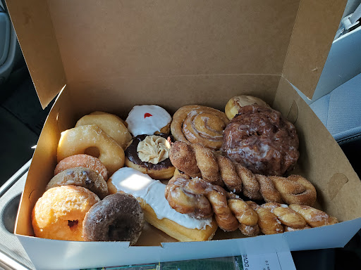 Donut Shop «The Donut Shop», reviews and photos, 104 W Main St, Russells Point, OH 43348, USA