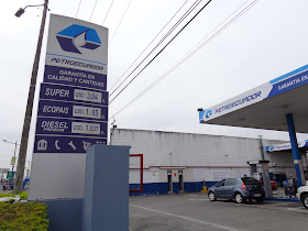 PETROECUADOR Estación de Servicios Dominicana