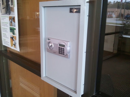 Locksmith «American Eagle Locksmith», reviews and photos, 3484 Hendersonville Rd, Fletcher, NC 28732, USA