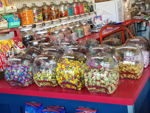 American Restaurant «Lickity Split Frozen Custard», reviews and photos, 6056 N Broadway St, Chicago, IL 60660, USA