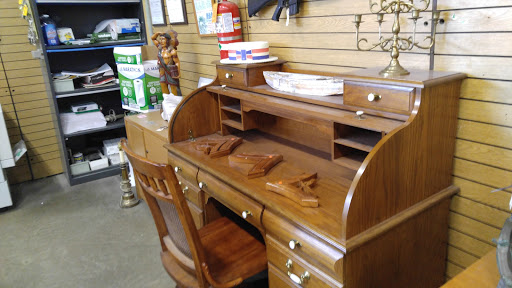 Army & Navy Surplus Shop «Hull Street Outlet Inc», reviews and photos, 3820 Jefferson Davis Hwy, Richmond, VA 23234, USA