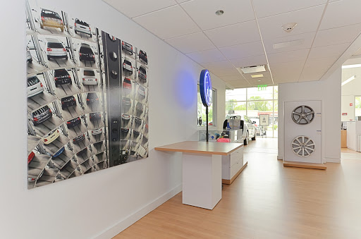 Volkswagen Dealer «Pugi Volkswagen», reviews and photos, 2020 Ogden Ave, Downers Grove, IL 60515, USA