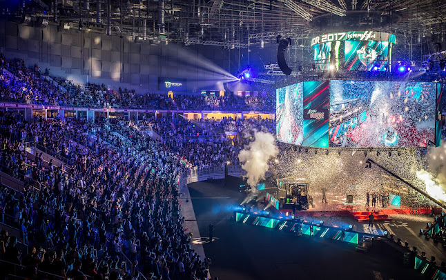 EVENTIQUE Profesjonalna Organizacja Imprez