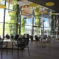 Intérieur du Restaurant Station-service Avia Aire Jardin des Causses du Lot à Cœur-de-Causse - n°13