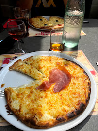 Plats et boissons du Pizzeria Pizza Michou à Polminhac - n°4