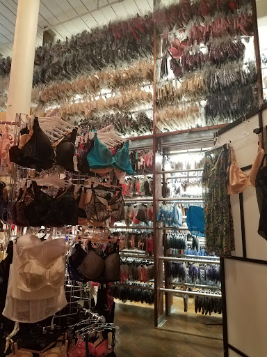 Lingerie Store «Hourglass Lingerie», reviews and photos, 3500 Parkdale Ave #25, Baltimore, MD 21211, USA