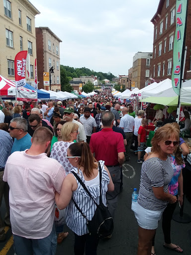 Supermarket «Compare Foods New Britain, CT», reviews and photos, 72 Broad St, New Britain, CT 06053, USA