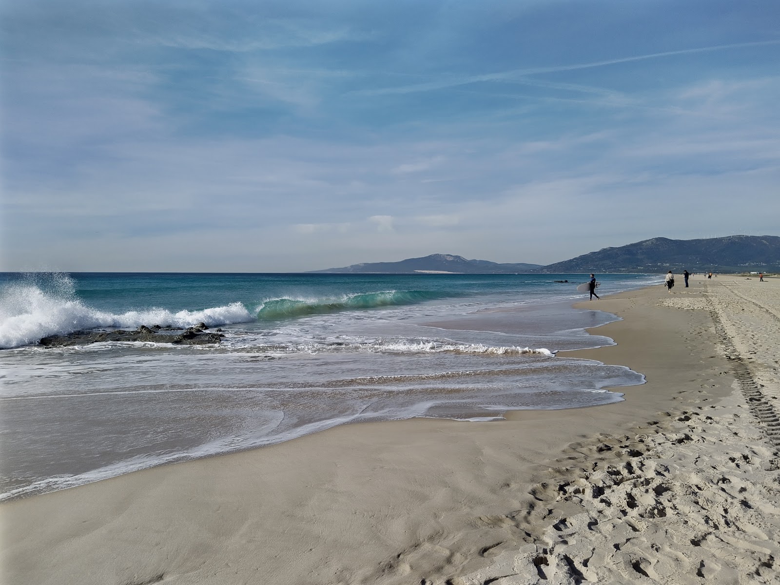 Photo de Playa de los lances avec rivage droit, long