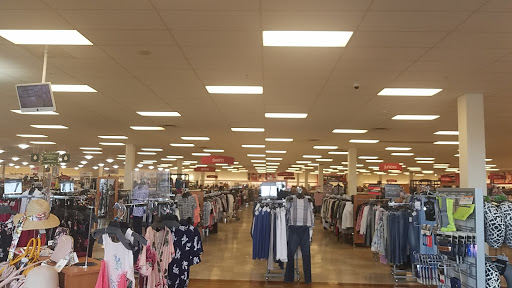 Home Goods Store «HomeGoods», reviews and photos, 3830 Bloomington St, Colorado Springs, CO 80922, USA