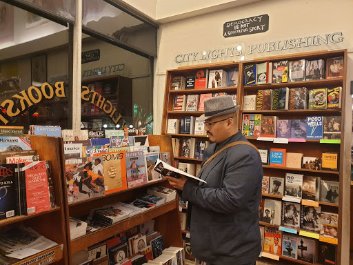 Book Store «City Lights Booksellers & Publishers», reviews and photos, 261 Columbus Ave, San Francisco, CA 94133, USA